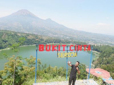 Foto: Liburan Romantis di Bukit Cinta Wonosobo