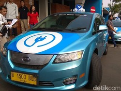 Jajal Taksi Listrik dari Soetta ke Senayan, Menhub: Tak Ada Noise