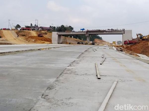 Potret Pembangunan Jalan Tol di Ibu Kota Baru
