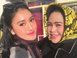 Hetty Koes Endang Panik Afifah Terjebak Erupsi Gunung Lewotobi