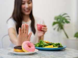 11 Tips Diet Tanpa Olahraga yang Ampuh Turunkan Berat Badan