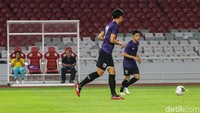 Tim Merah-Putih ditaklukkan Malaysia 2-3 di laga pertama, sementara Thailand ditahan Vietnam 0-0.