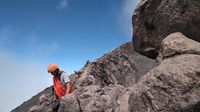Foto: Perjalanan Menaklukkan Puncak Gunung Raung