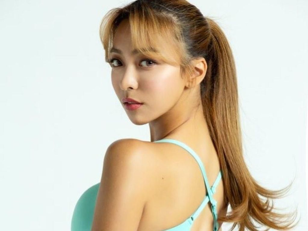 Ucapan Permintaan Maaf Luna f(x) untuk Sulli yang Bikin Haru Ucapan Permintaan Maaf Luna f(x) untuk Sulli yang Bikin Haru