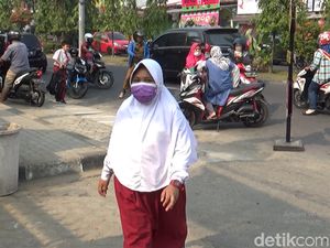 Kabut Asap Makin Pekat, Siswa SD di Jambi Diliburkan