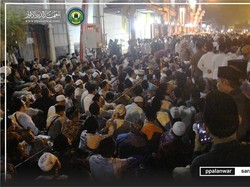 Peringatan 40 Hari Wafatnya Mbah Moen, Jalur Pantura Tuban Ditutup Total