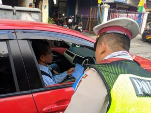 Tahu Ada Ganjil Genap, Banyak Pengendara Masih Melanggar