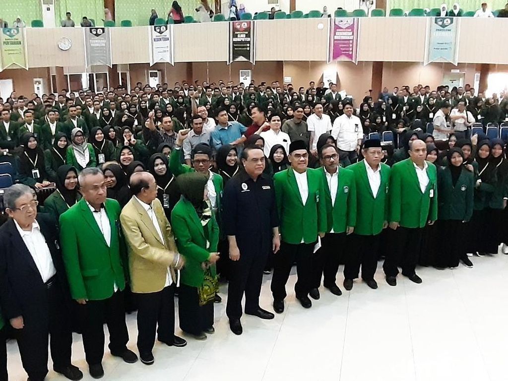 Menpan RB: Kampus jadi Think Tank Pemda Lahirkan Kebijakan Publik Menpan RB: Kampus jadi Think Tank Pemda Lahirkan Kebijakan Publik