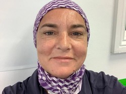 Sinead OConnor Dimakamkan Secara Islam, Komunitas Muslim Siap Membantu