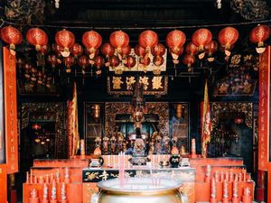 Pesona Kelenteng Tay Kak Sie Semarang