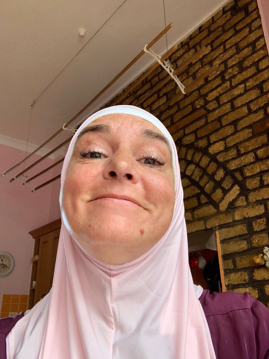 Sinead O'Connor dari twitter.