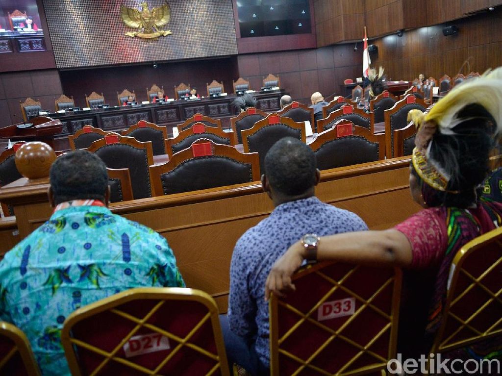 MK Gelar Sidang Terkait Otonomi Khusus Papua