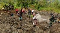 Satgas Pamtas RI-PNG Bangun Kolam Ikan untuk Warga Distrik Yambi Papua
