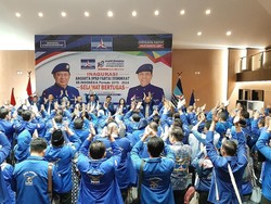 Kukuhkan 902 Kader yang Jadi Anggota DPRD, PD Tekankan Pengabdian ke Rakyat