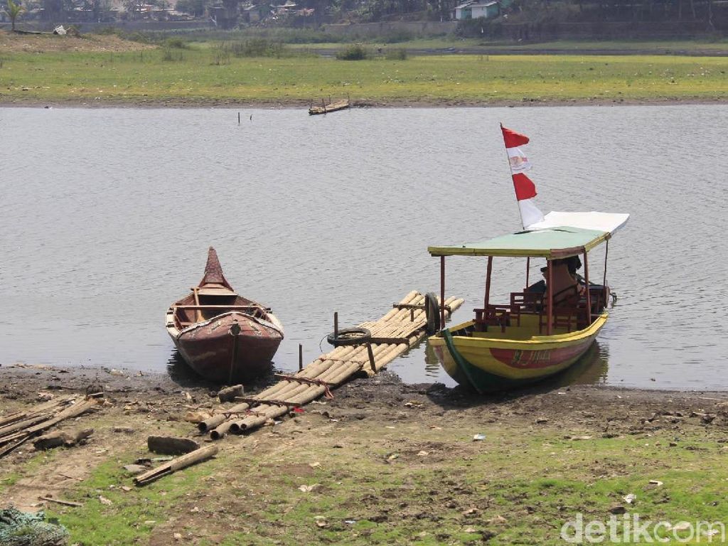 Kembangkan Wisata Air, Pemprov Jabar Percantik 4 Situ-Waduk Kembangkan Wisata Air, Pemprov Jabar Percantik 4 Situ-Waduk