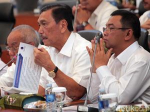 Esemka Dituding Jiplak China, Luhut: Yang Penting Pabriknya di RI