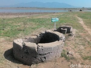 Permukaan Air Susut, Bekas Desa di Dasar Waduk Gajah Mungkur Muncul Permukaan Air Susut, Bekas Desa di Dasar Waduk Gajah Mungkur Muncul