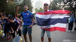 Antusias Suporter Thailand Dukung Tim Tamu di GBK