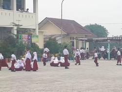 Asap Karhutla Tambah Parah, Jarak Pandang di Riau 800 Meter