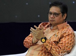 Benar Pak Airlangga, Omnibus Law Dibahas Diam-diam?