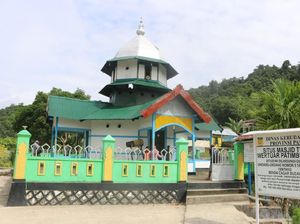Foto: Masjid yang Dibangun 3 Agama di Papua
