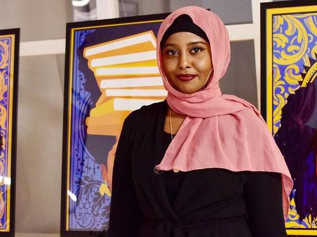 Jadi Minoritas, Hijabers Keturunan Afrika Mendobrak Lewat Karya Seni Jadi Minoritas, Hijabers Keturunan Afrika Mendobrak Lewat Karya Seni