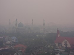 Asap Karhutla Masih Pekat, Jarak Pandang di Riau 1 Km
