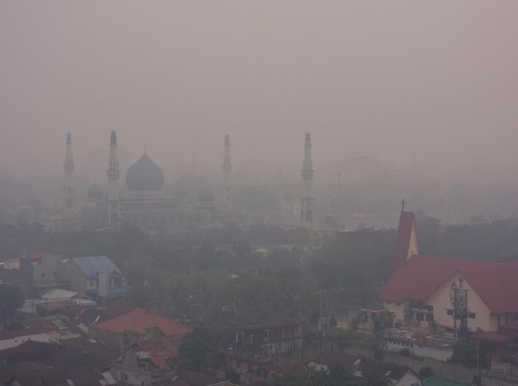 Wings Air Batalkan Belasan Penerbangan Akibat Kabut Asap di Kalimantan Wings Air Batalkan Belasan Penerbangan Akibat Kabut Asap di Kalimantan