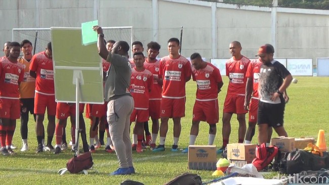 Terpaksa Pindah Kandang, Kerugian Besar buat Persipura