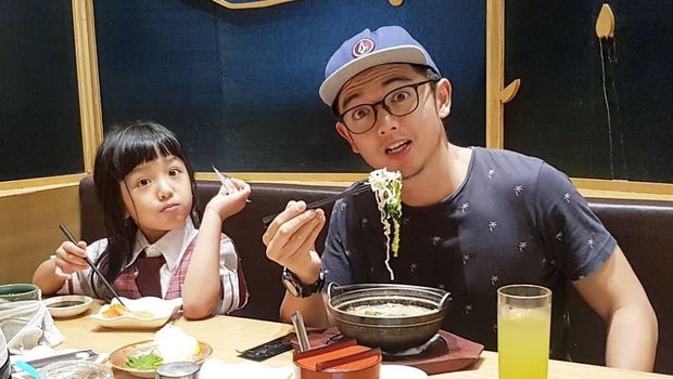 Nicky Tirta bersama sang putri