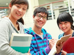 Kantin Ini Berikan Diskon Bagi Mahasiswa yang Hafal Puisi China Kantin Ini Berikan Diskon Bagi Mahasiswa yang Hafal Puisi China