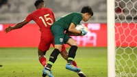Indonesia berhasil mengimbangi Thailand tanpa gol di babak pertama.