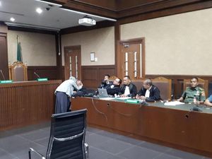 Jaksa Beberkan Senpi-Peluru Tajam Pembelian Kivlan Zen cs, Ini Rinciannya Jaksa Beberkan Senpi-Peluru Tajam Pembelian Kivlan Zen cs, Ini Rinciannya