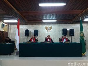 Banding Ditolak, Hak Politik Eks Bupati Katingan Dicabut Hakim Banding Ditolak, Hak Politik Eks Bupati Katingan Dicabut Hakim