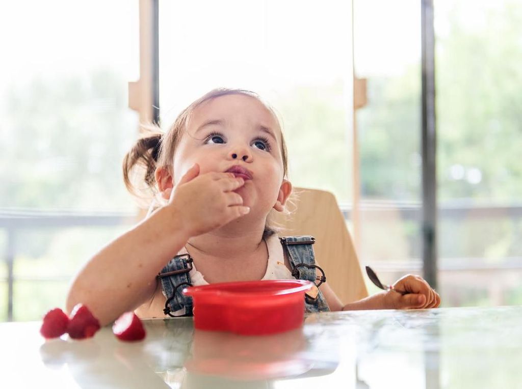Yuk Mulai Hitung-hitung Kadar Kalori Camilan yang Baik Buat Anak!