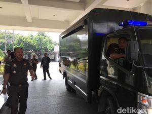 Kadis PU dan 2 PNS Kabupaten Mandailing Natal Ditahan Kejati Sumut
