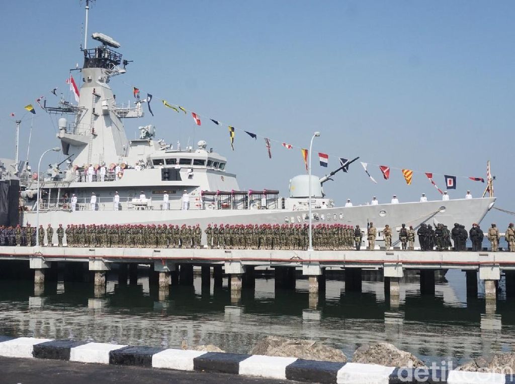 HUT Ke-74, TNI AL Akan Terus Tingkatkan SDM untuk Indonesia Maju HUT Ke-74, TNI AL Akan Terus Tingkatkan SDM untuk Indonesia Maju