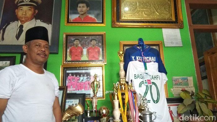 Amiruddin Bagus Kahfi Alfikri dan Amirudin Bagas Kaffa Arrizqi, Yuni Puji Istiono. (Foto: Eko Susanto/detikcom) Amiruddin Bagus Kahfi Alfikri dan Amirudin Bagas Kaffa Arrizqi, Yuni Puji Istiono. (Foto: Eko Susanto/detikcom)