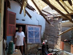 Rumah Terancam Roboh, Maestro Mamaos Cianjur Ngungsi ke Gedung Seni