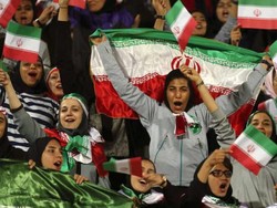 Diadili karena Nonton Bola, Perempuan Iran Tewas Bakar Diri