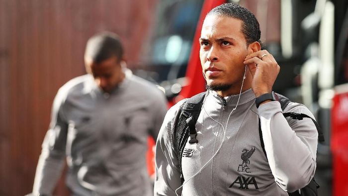 Vincent Kompany menyebut Virgil van Dijk sebagai bek terbaik di Premier League (Foto: Jan Kruger/Getty Images) Vincent Kompany menyebut Virgil van Dijk sebagai bek terbaik di Premier League (Foto: Jan Kruger/Getty Images)