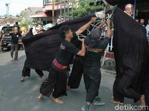 Sekilas tentang Kesenian Bantengan yang Terinspirasi dari Kebo-keboan Sekilas tentang Kesenian Bantengan yang Terinspirasi dari Kebo-keboan
