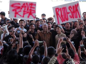 Aksi Tolak Revisi UU KPK di UGM Aksi Tolak Revisi UU KPK di UGM