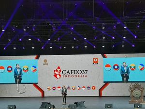 Jokowi ke Insinyur se-ASEAN: Ekonomi Dunia Sedang Tidak Ramah Jokowi ke Insinyur se-ASEAN: Ekonomi Dunia Sedang Tidak Ramah