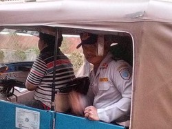 Petugas Dishub Naik MRT-Bersepeda Gencarkan Rabu Tanpa Kendaraan Pribadi