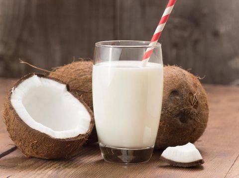 Racik 'Golden Milk', Minuman Sehat yang Sedang  Tren dengan 3 Langkah Ini