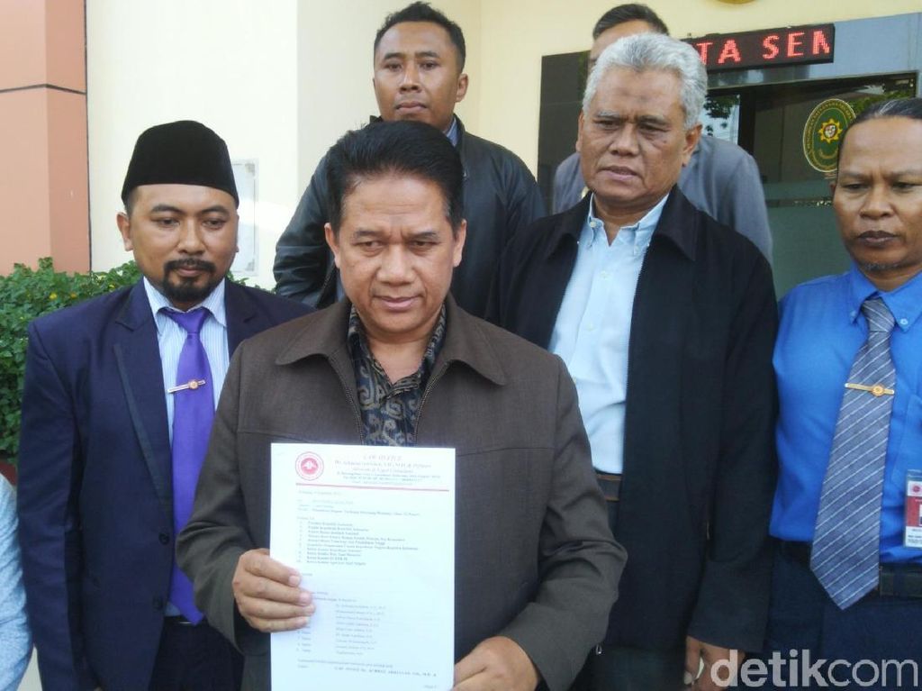 Selain Gugat Rektor Undip, Prof Suteki Juga Mengadu ke Jokowi Selain Gugat Rektor Undip, Prof Suteki Juga Mengadu ke Jokowi