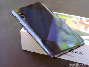 Unboxing Galaxy A50s! Penerus A50 yang Kini Sudah Tamat Produksi Unboxing Galaxy A50s! Penerus A50 yang Kini Sudah Tamat Produksi