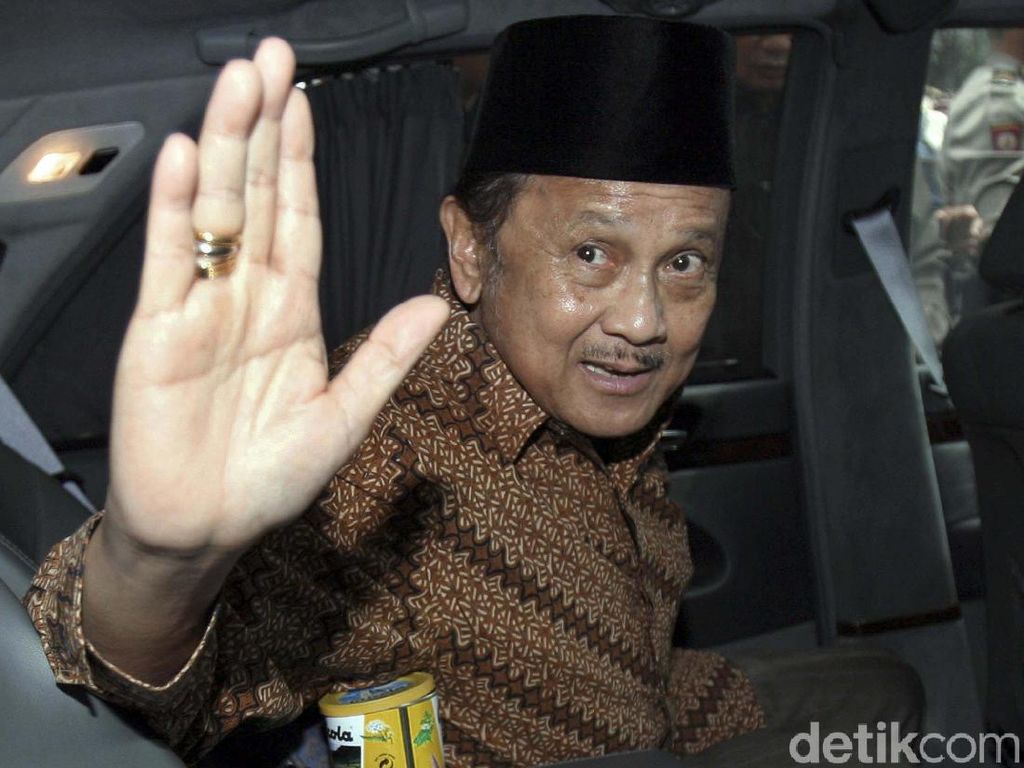 Tips Menua dengan Pikiran dan Tubuh Sehat Seperti Eyang Habibie Tips Menua dengan Pikiran dan Tubuh Sehat Seperti Eyang Habibie