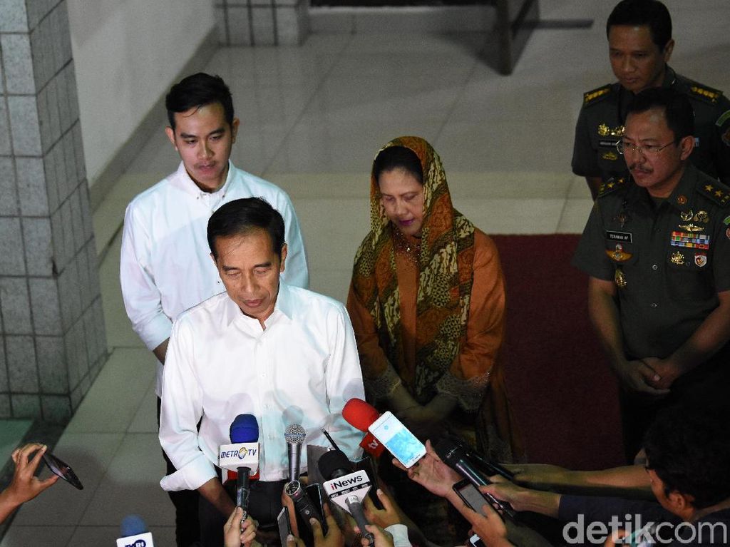 PDIP: Wajar Gibran Diuntungkan karena Anak Presiden PDIP: Wajar Gibran Diuntungkan karena Anak Presiden
